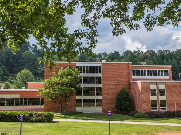 Hunter Library Photo